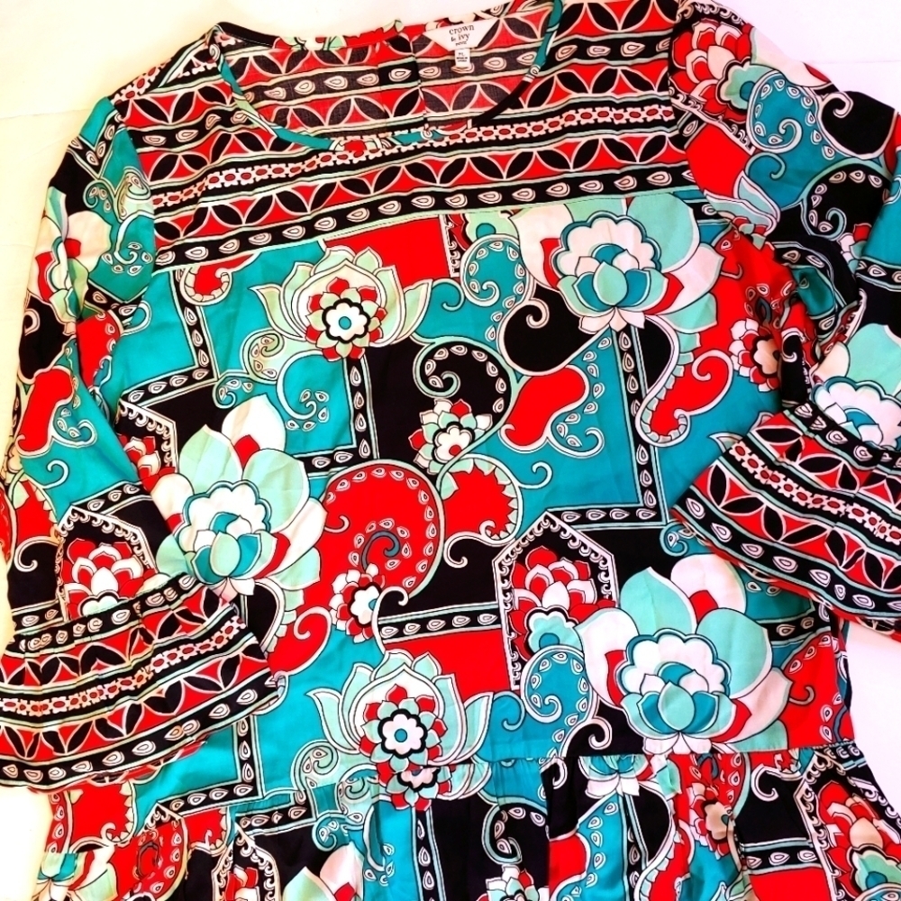 Crown & Ivy Boho Blouse PL